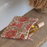 Make-up tasje white flower